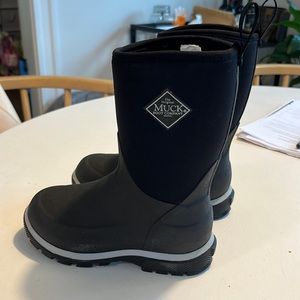 Muck boots